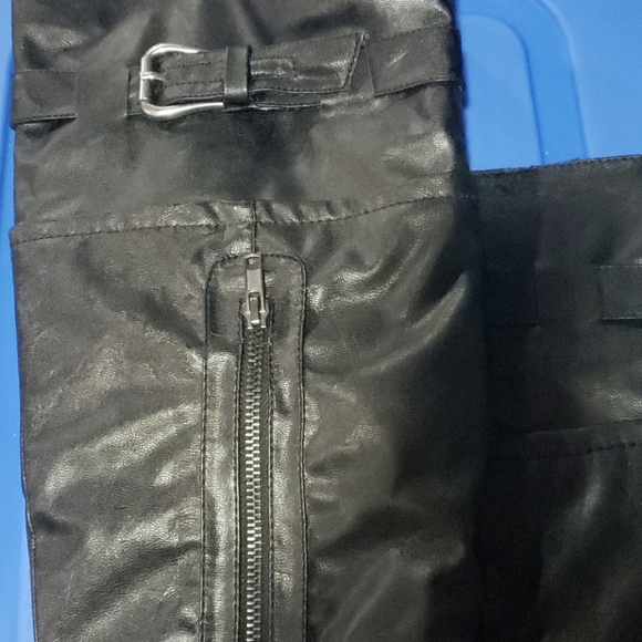 Women's Knee High Boots - Picture 2 of 5